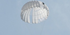 SKOKI SPADOCHRONOWE - CZECHY, PLZEN - kwiecień 2012