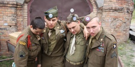 PIKNIK MILITARNY NA FORCIE CZERNIAKOWSKIM - WARSZAWA - czerwiec 2008
