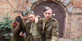 PIKNIK MILITARNY NA FORCIE CZERNIAKOWSKIM - WARSZAWA - czerwiec 2008